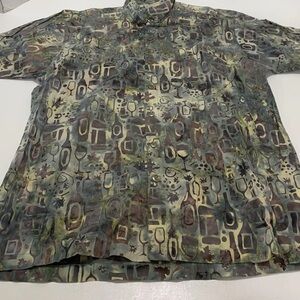 Santiki Men’s Short Sleeve Button Down Size L